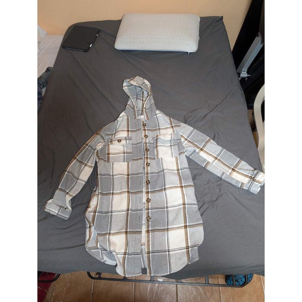 One 5 One Thick outer‎ plaid hooded pocket long sleeved Plaid Button Up- Large